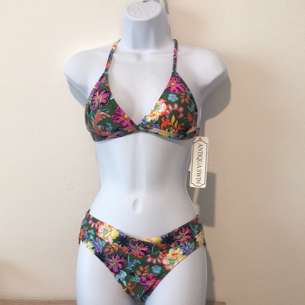 Nwt floral bikini